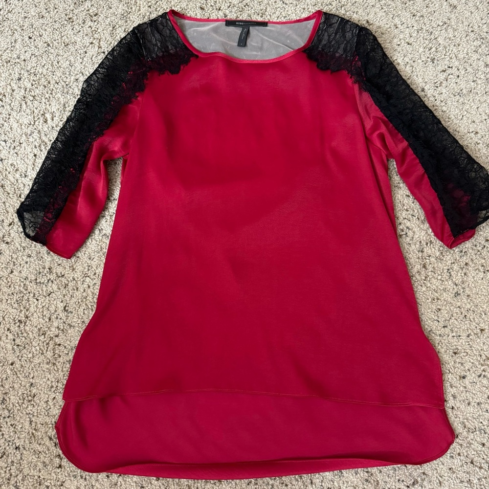 BCBGMAXAZRIA Open Back Red Blouse with Black Lace Size Small
